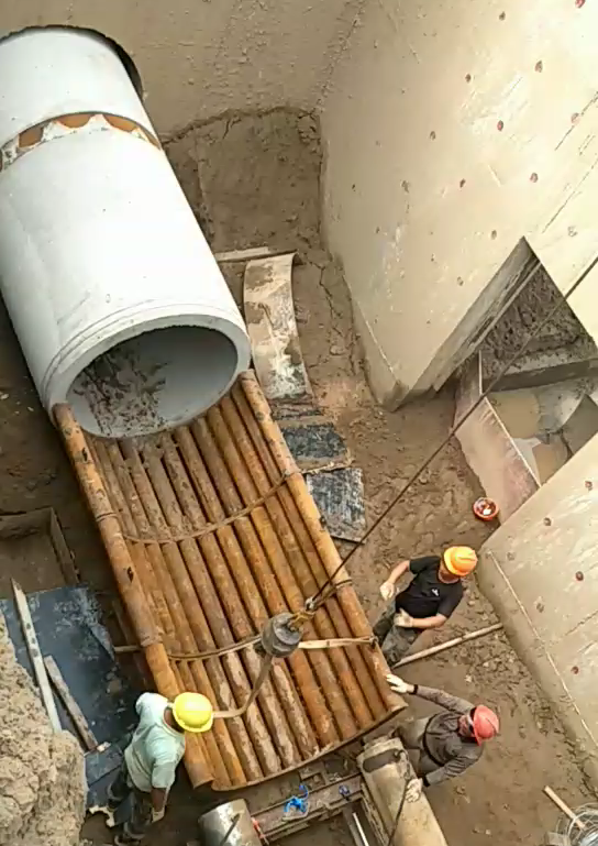 為什么頂管機頂進作業(yè)過程中強調機頭與開挖面土體壓力保持動態(tài)平衡？